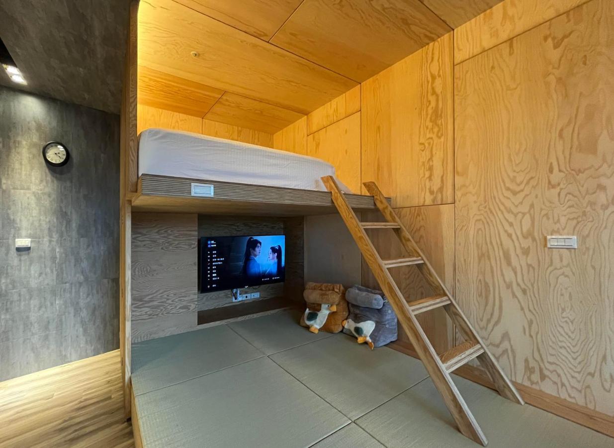 Апартаменти Toucheng Happyhouse頭城黑皮家 附早餐 Екстер'єр фото