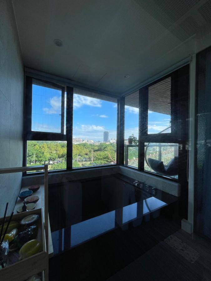 Апартаменти Toucheng Happyhouse頭城黑皮家 附早餐 Екстер'єр фото