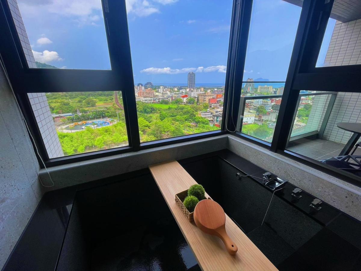 Апартаменти Toucheng Happyhouse頭城黑皮家 附早餐 Екстер'єр фото