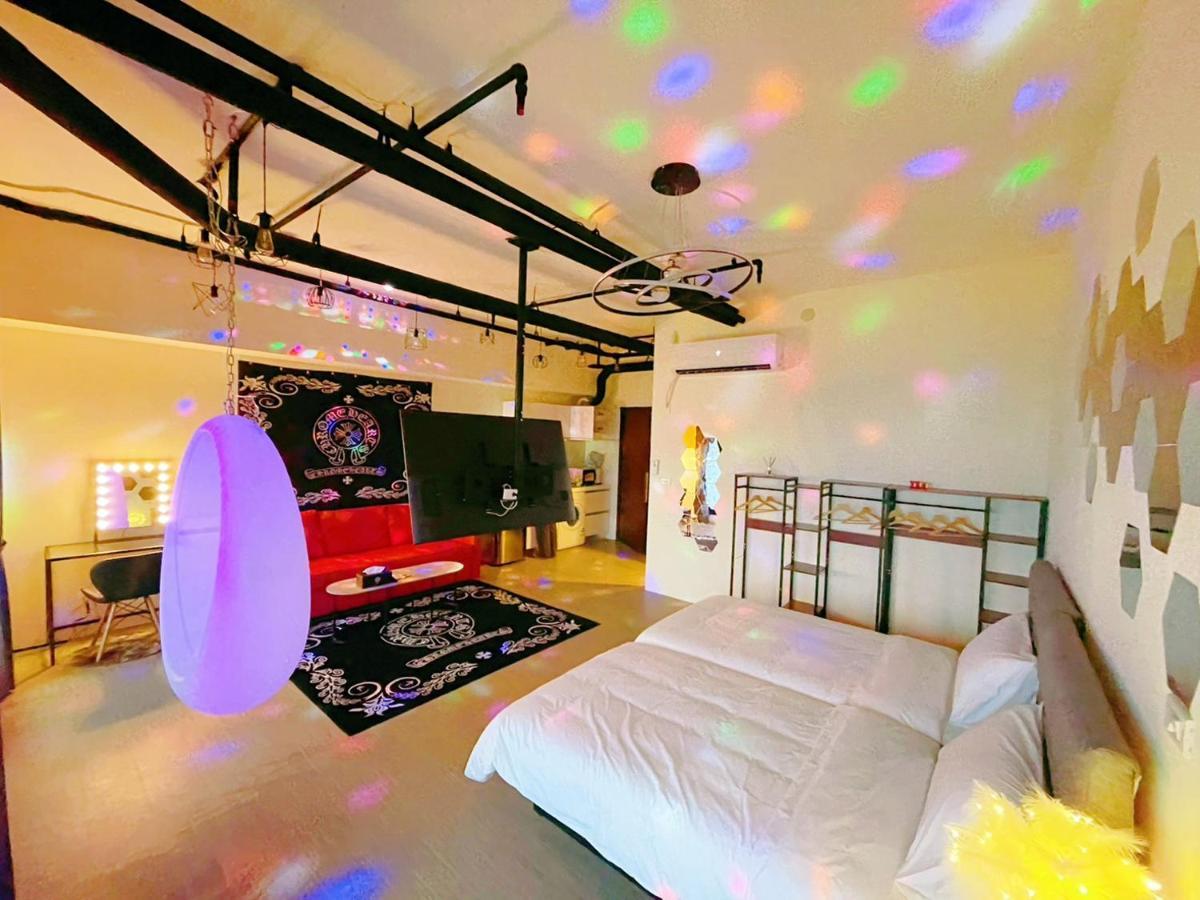 Апартаменти Toucheng Happyhouse頭城黑皮家 附早餐 Екстер'єр фото