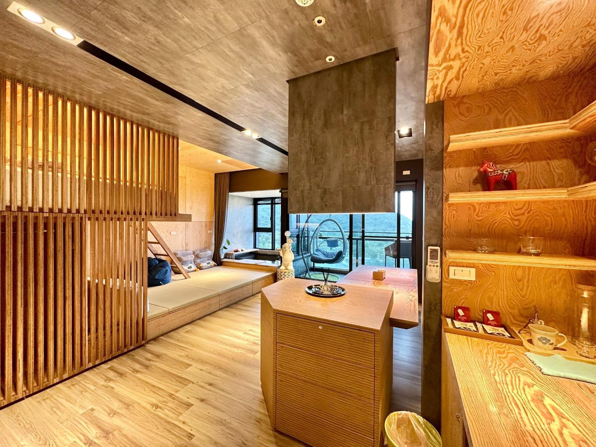 Апартаменти Toucheng Happyhouse頭城黑皮家 附早餐 Екстер'єр фото