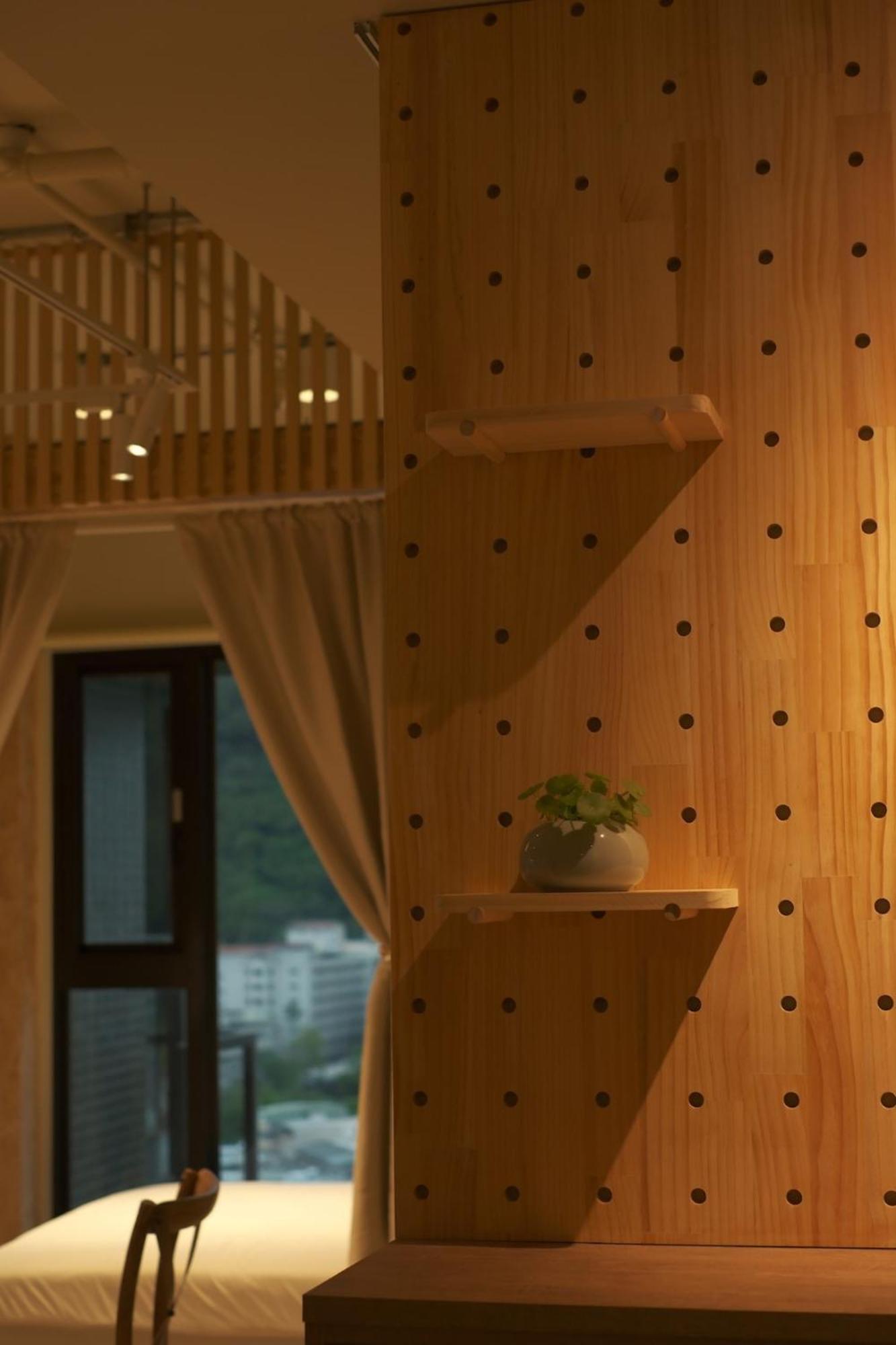 Апартаменти Toucheng Happyhouse頭城黑皮家 附早餐 Екстер'єр фото