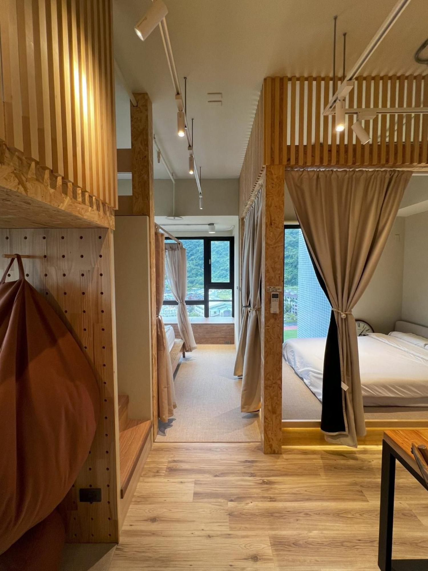 Апартаменти Toucheng Happyhouse頭城黑皮家 附早餐 Екстер'єр фото